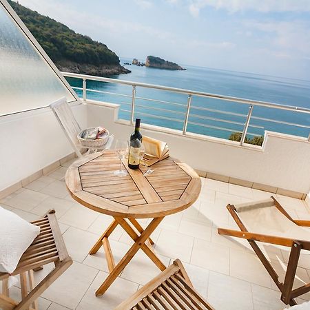 Vongola Apartment Утеха Екстериор снимка