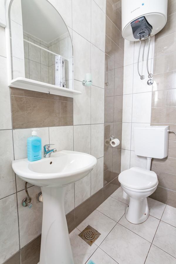 Vongola Apartment Утеха Екстериор снимка